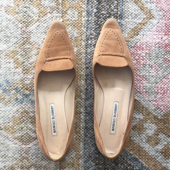 Manolo Blahnik Tan Suede Flats 37.5 - Picture 2 of 7